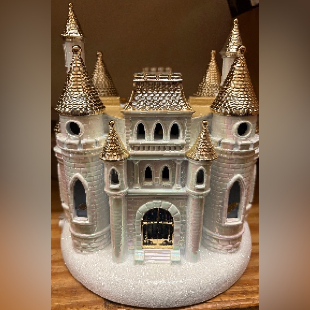 Disney Princess/Bath & Body Works NWT Light-Up 3 Wick Candle Pedestal IN HAND!!! - Picture 7 of 8